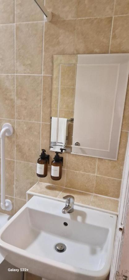 גלאזגו Archillects Entire Two Bedroom Comfy House - Free Parking מראה חיצוני תמונה