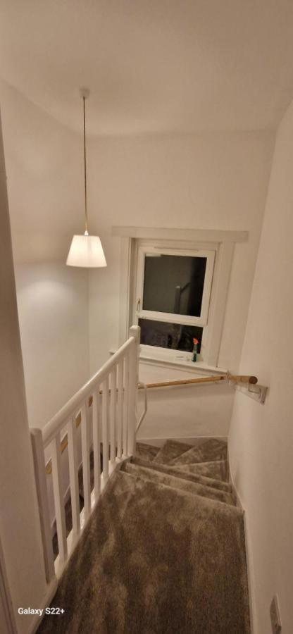 גלאזגו Archillects Entire Two Bedroom Comfy House - Free Parking מראה חיצוני תמונה